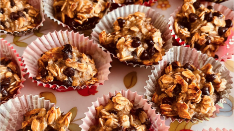 Foto di biscotti fit banana e cioccolato